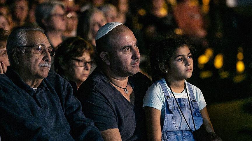 Photos: Tucson honors Pittsburgh victims with candlelight vigil